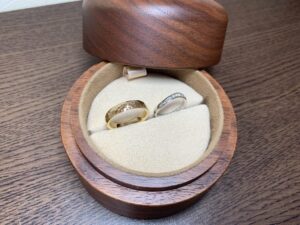 ゴールドとプラチナの結婚指輪、どちらがいい？